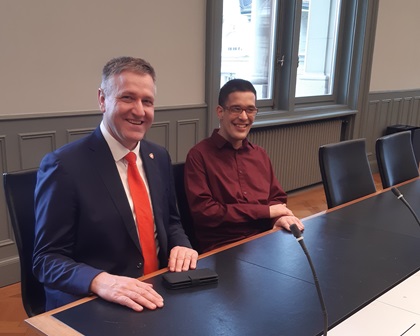 Tobias Müller, Bewohner des HPZ Schüpfheim, zu Besuch im Bundeshaus in Bern. Bild zVg.
