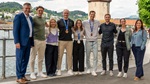Nationalrat Pius Kaufmann, Präsident der Spotförderungskommission, Joel Lütolf, Ariane Burri, Andreas Haas, Selina Witschonke, Gregor Deschwanden, Livio Wenger, Nadia Wenger, Regierungspräsidentin Michaela Tschuor, Vorsteherin des Gesundheits- und Sozialdepartements (von links).