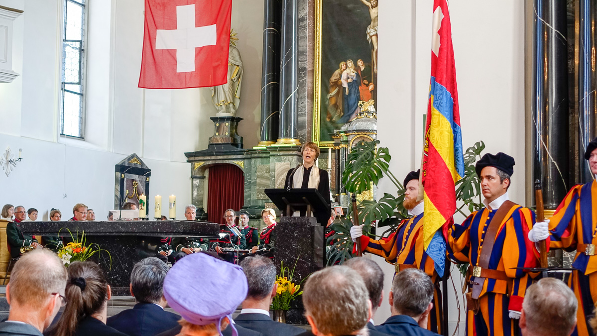 Pfarrerin Marie-Luise Blum hält die Festpredigt.