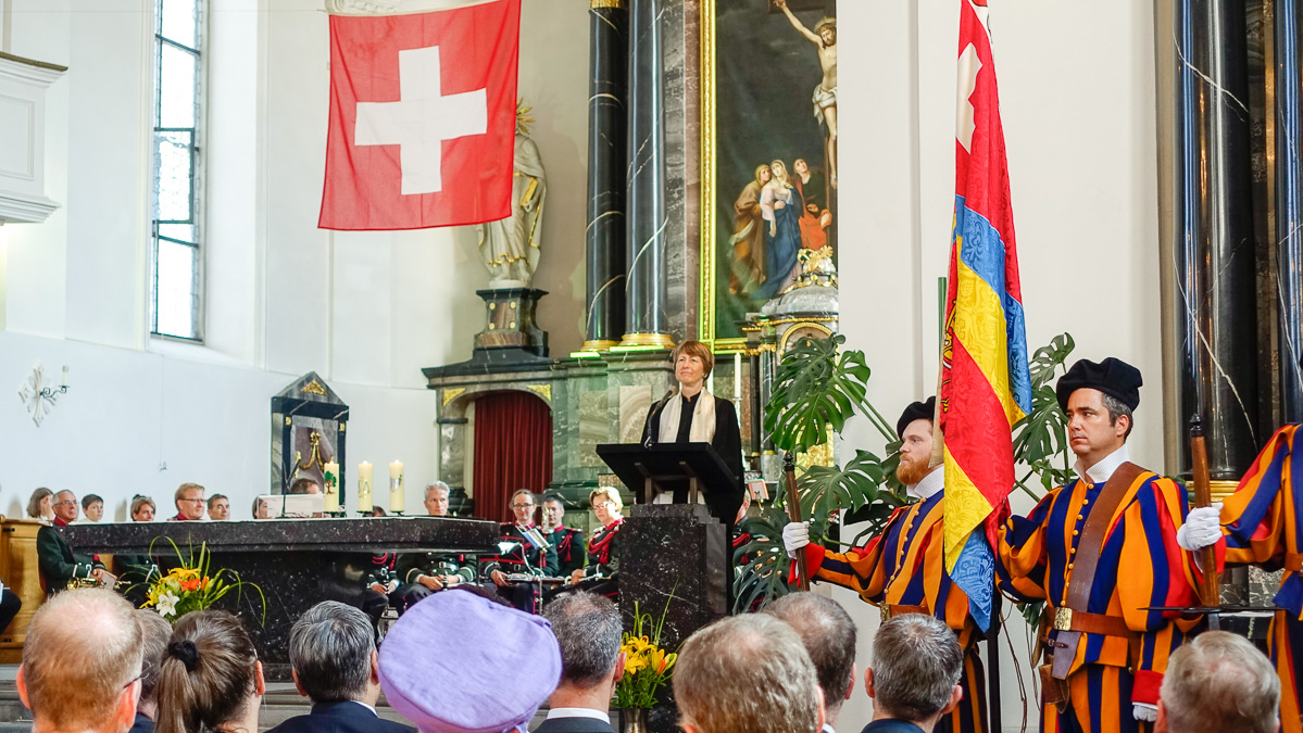 Pfarrerin Marie-Luise Blum hält die Festpredigt.
