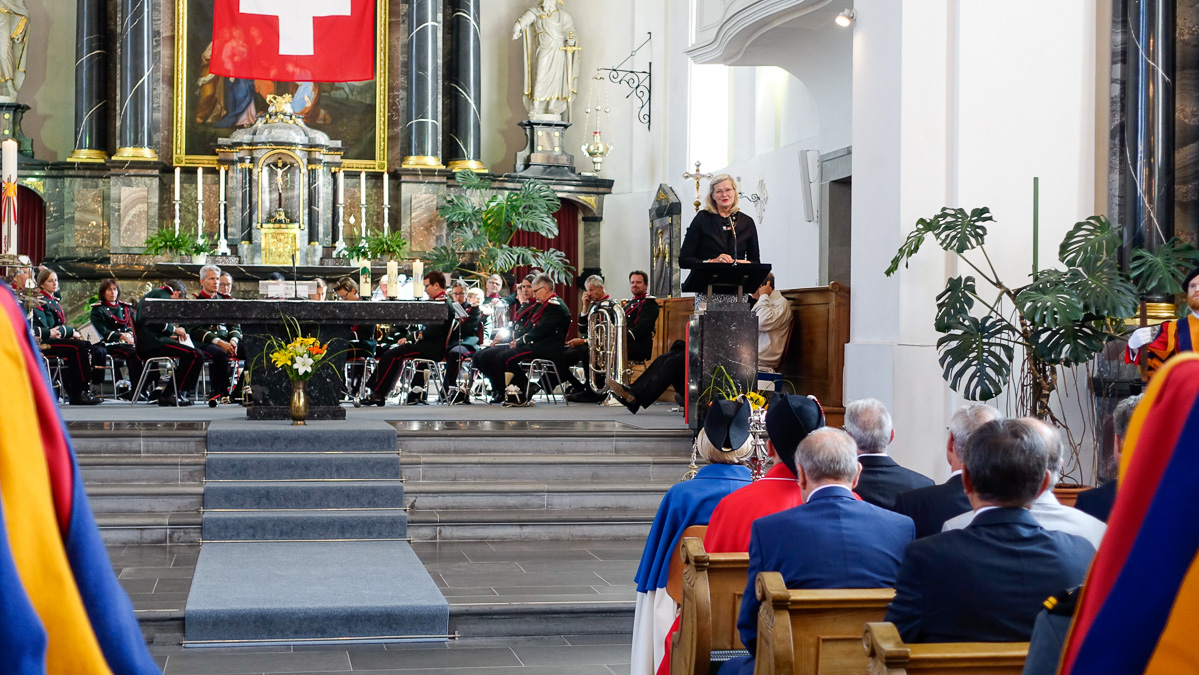 Ihre Exzellenz die Botschafterin der Republik Österreich, Dr. Ursula Plassnik hält die Festrede