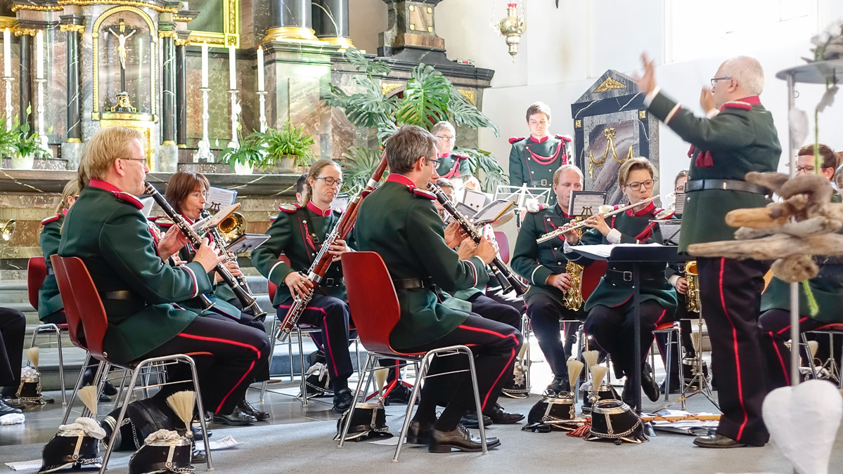 Die Harmonie Sempach begleitet den Festakt in der Kirche musikalisch.