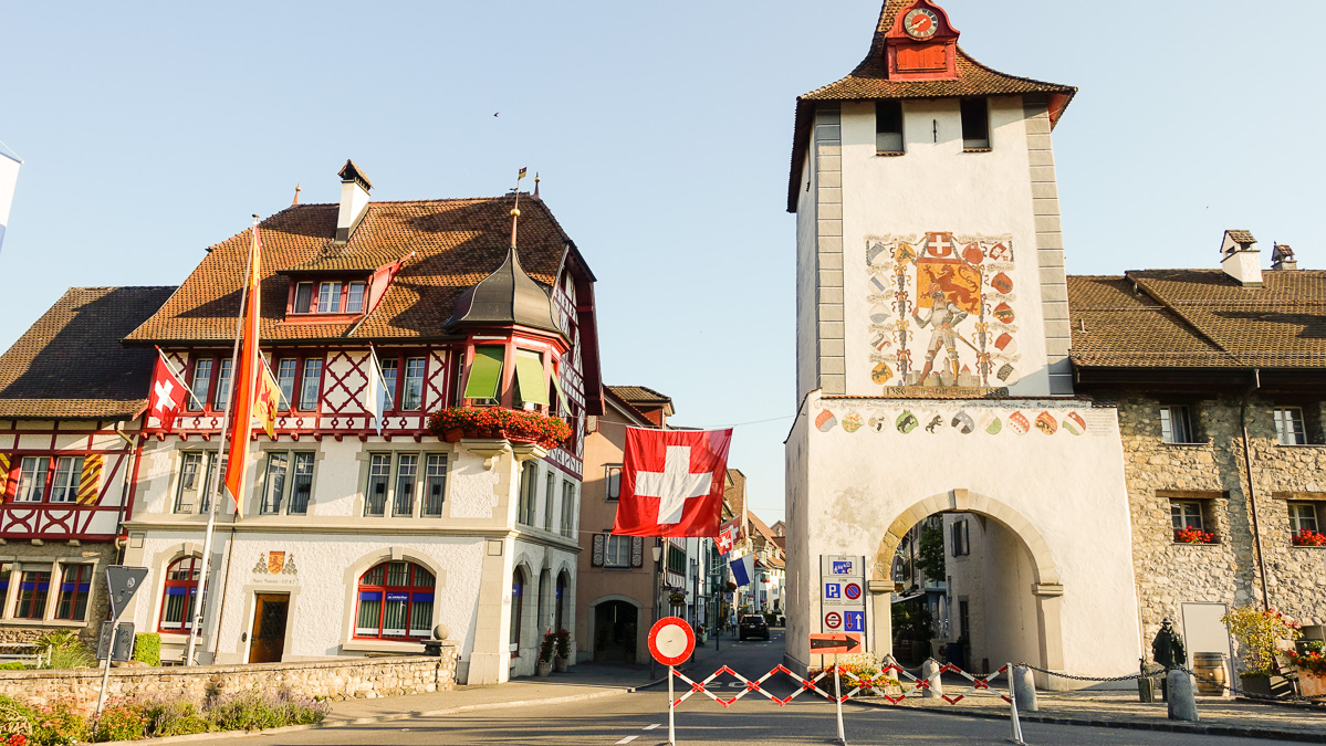 Das Luzernertor bei Sonnenaufgang